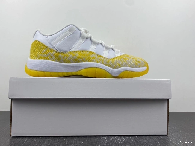 Reps TBK WMNS Yellow Low Snakeskin Air AH7860-107 Jordan 11 0719